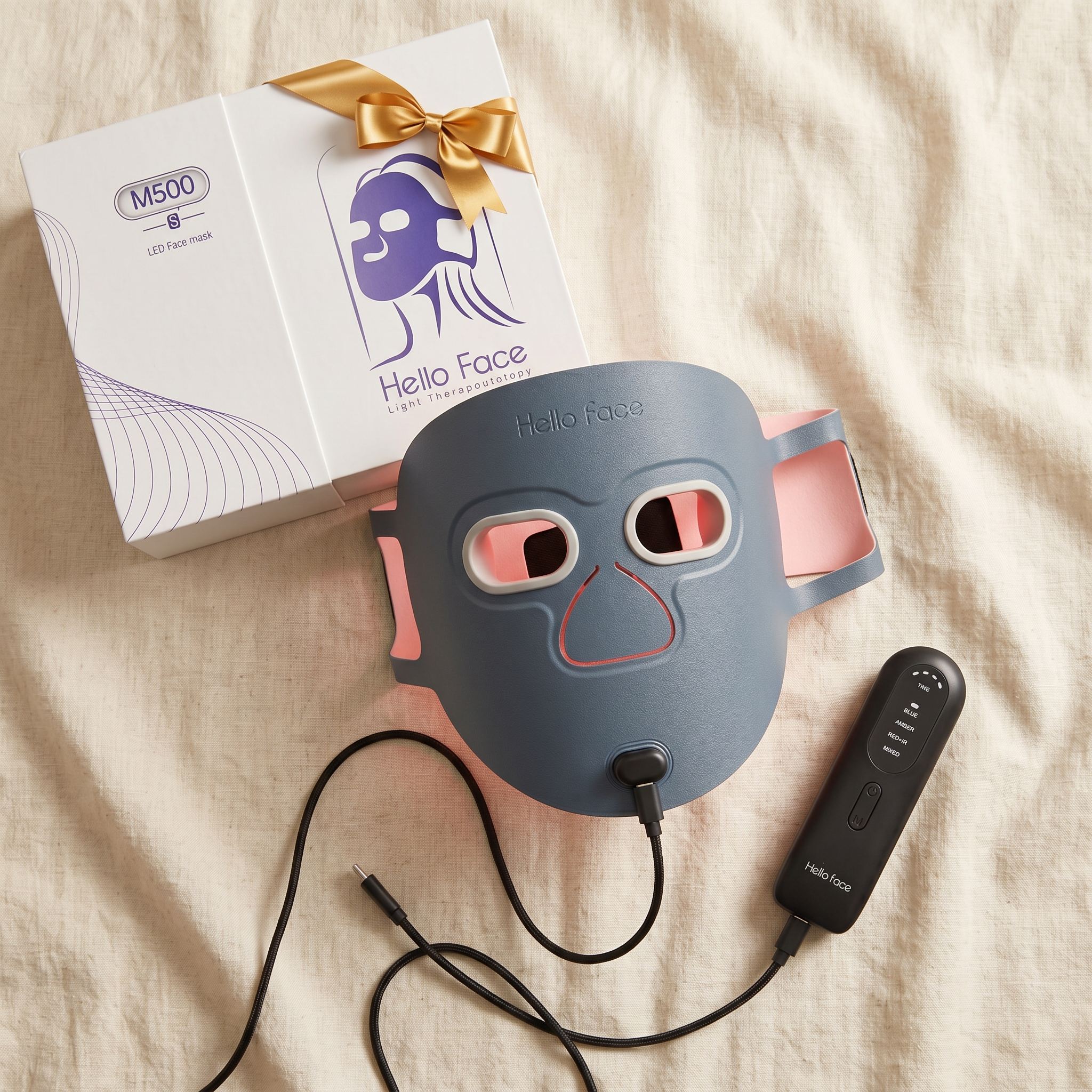 Hello Face M500 unboxing with silicone mask, remote and gift box